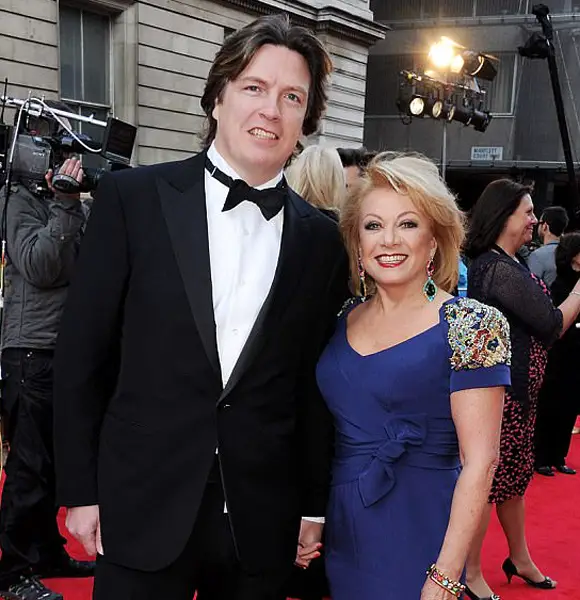 Did Elaine Paige Get Married To Her Former Partner In Crime! Or Just